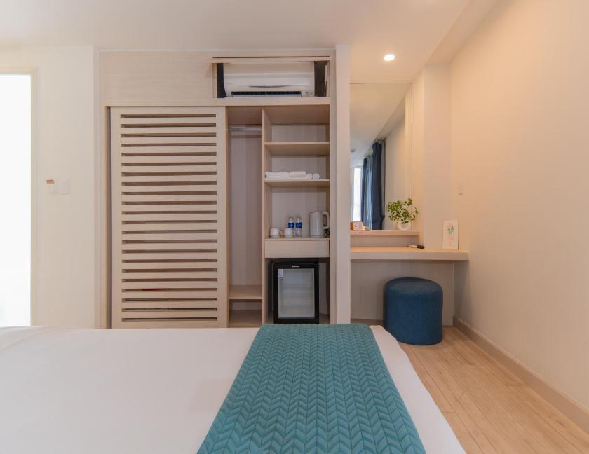 Phòng Deluxe Giường Đôi Có Ban Công