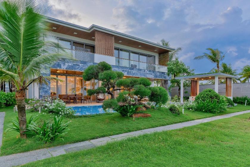 Biệt Thự Nhìn Ra Biển