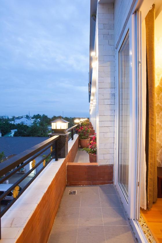 Phòng Superior Giường Đôi Có Ban Công