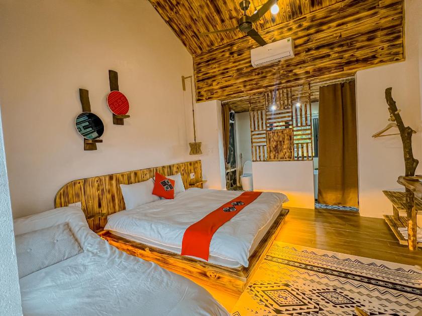 Phòng 3 Người Nhìn Ra Hồ Bơi