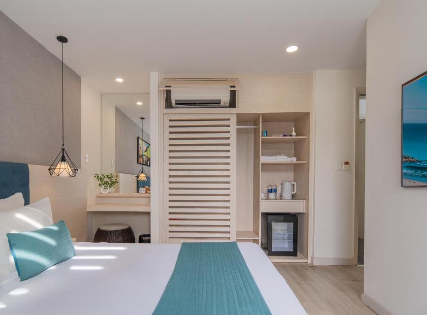 Phòng Deluxe Giường Đôi Có Ban Công