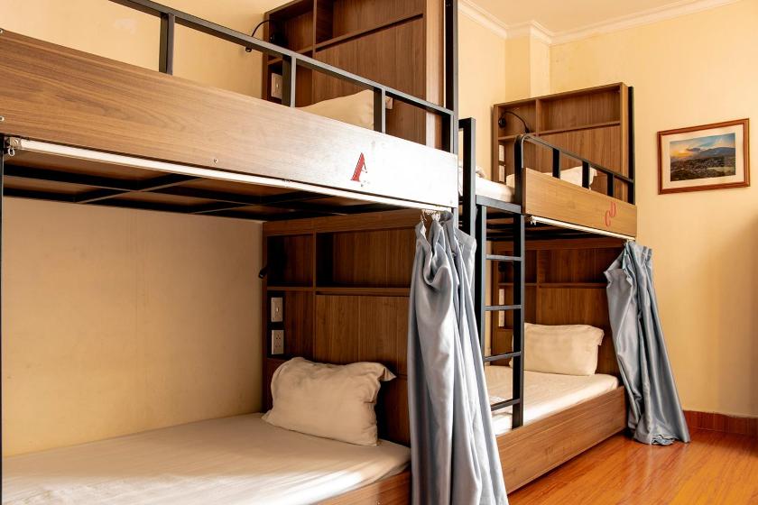 Phòng Ngủ Tập Thể 6 Giường Cho Cả Nam Và Nữ