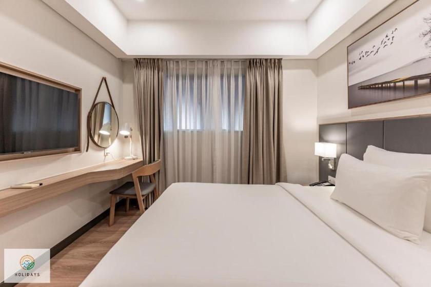 Căn hộ 1 Phòng ngủ có Ban công và Tầm nhìn ra Thành phố