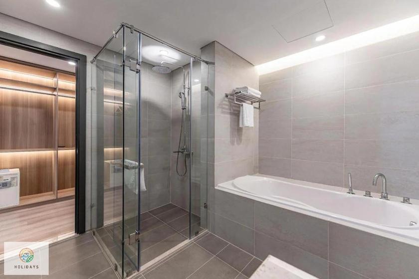 Căn hộ 1 Phòng ngủ có Ban công và Tầm nhìn ra Thành phố