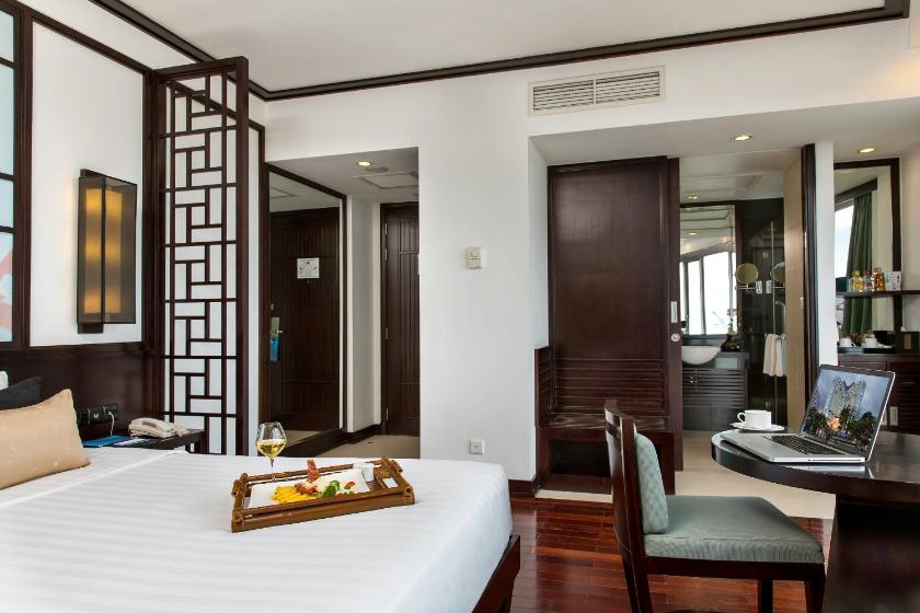 Phòng Superior Có 1 Giường Cỡ King