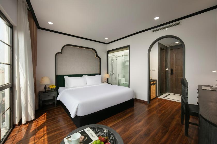 Suite Nhìn Ra Thành Phố