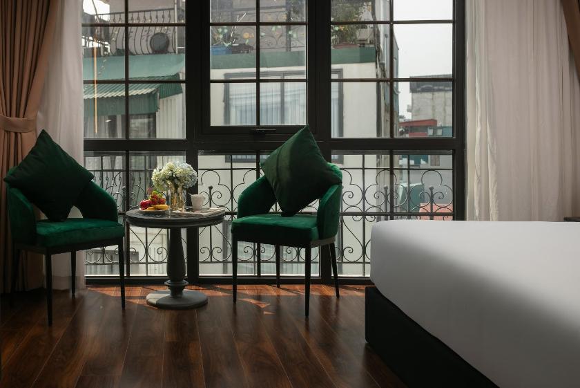 Suite Nhìn Ra Thành Phố