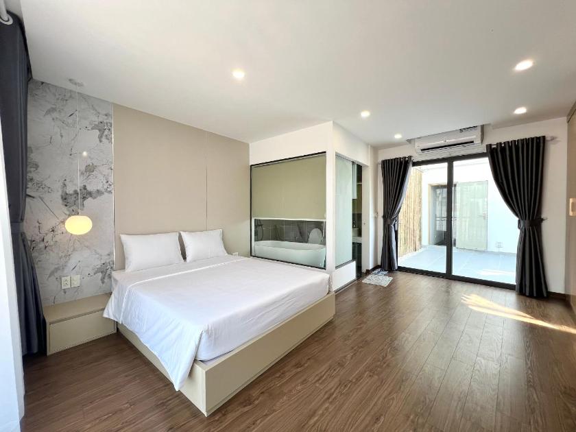 Phòng Có Giường Cỡ Queen Với Ban Công