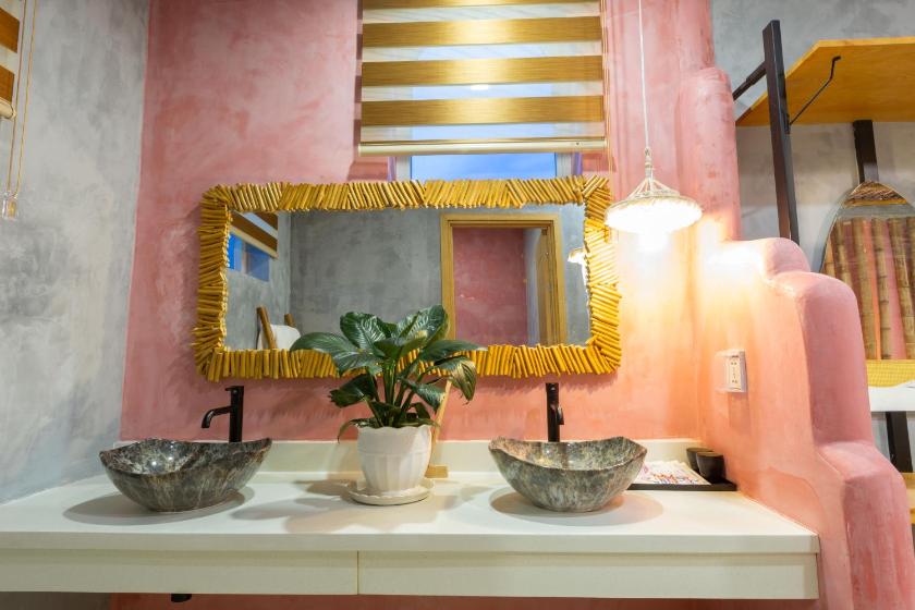 Phòng 4 Người Nhìn Ra Biển