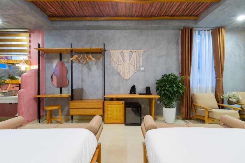 Phòng 4 Người Nhìn Ra Biển