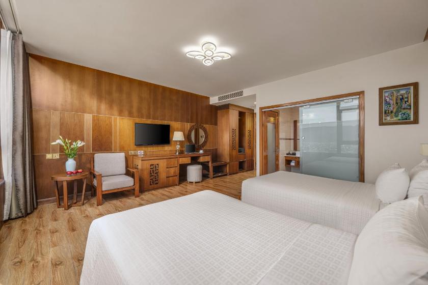 Phòng Deluxe 2 Giường Đơn Nhìn Ra Một Góc Biển