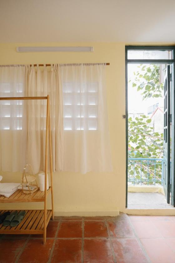 Phòng Có Giường Cỡ Queen Với Ban Công