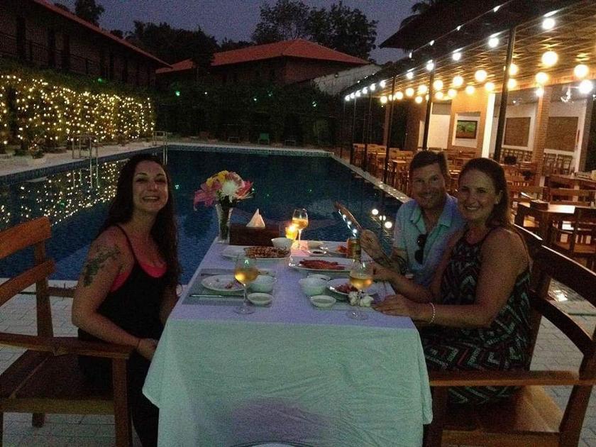 Phòng 3 Người Nhìn Ra Hồ Bơi Phòng 3 Người Nhìn Ra Hồ Bơi