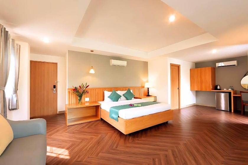 Suite Panorama Nhìn Ra Quang Cảnh Thành Phố 