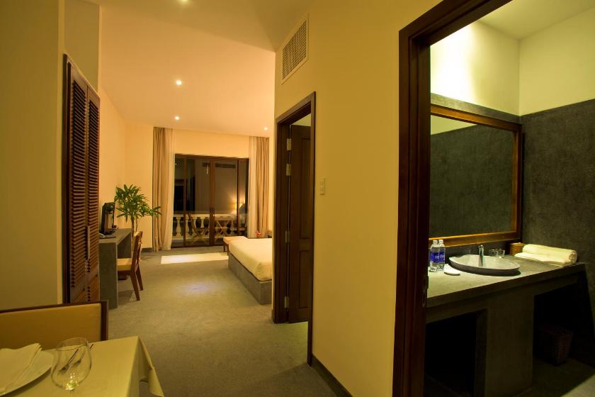 Phòng Deluxe Giường Đôi/2 Giường Đơn Nhìn Ra Vườn