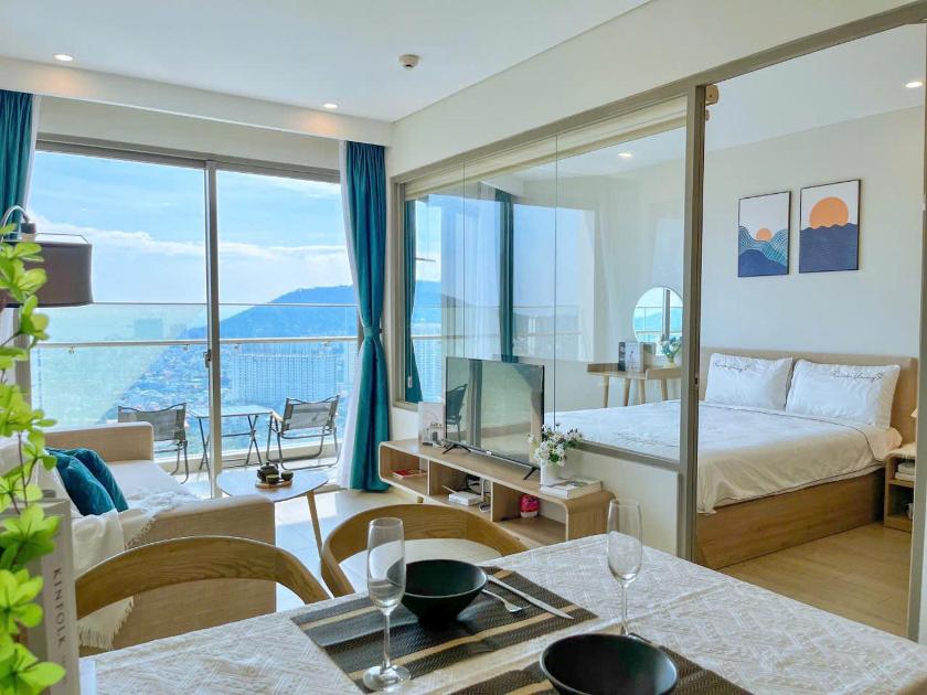 Căn hộ 2 phòng ngủ nhìn ra cảnh thành phố