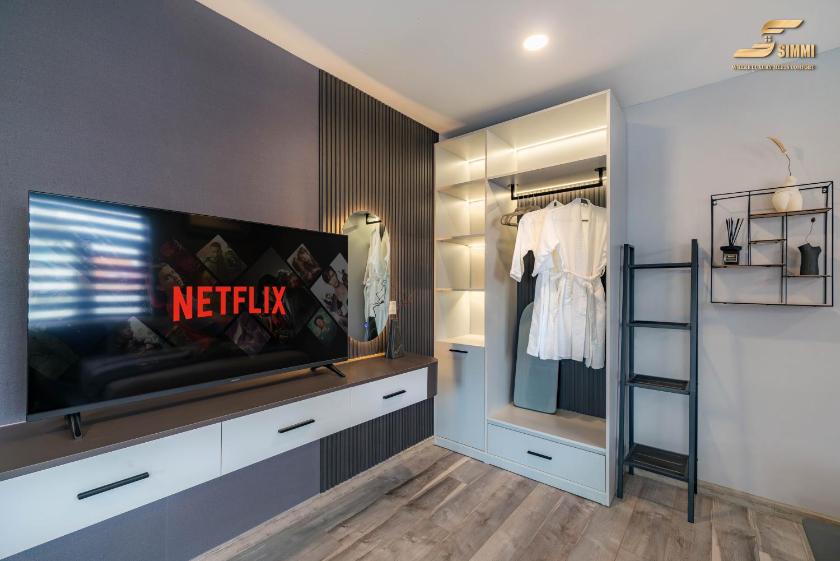 Phòng Deluxe Giường Đôi Có Ban Công