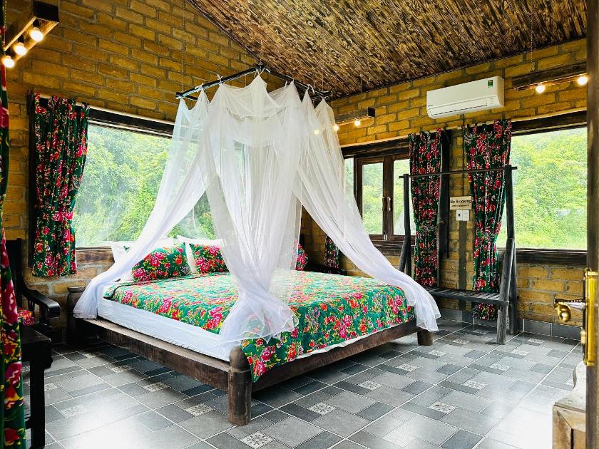 Bungalow Deluxe Nhìn Ra Khu Vườn