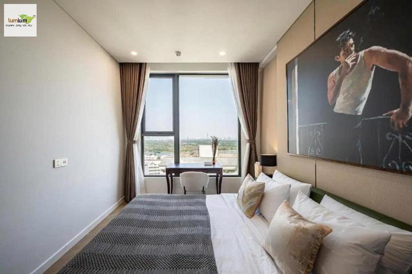 Three-Bedroom Premium Apartment with Balcony