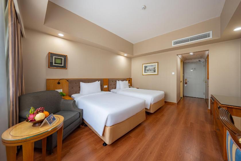 Club Room with Club benefits, City / Boulevard / River View (subject to availability)