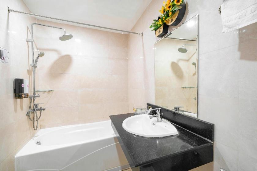 Phòng Deluxe Giường Đôi Có Ban Công Phòng Deluxe Giường Đôi Có Ban Công