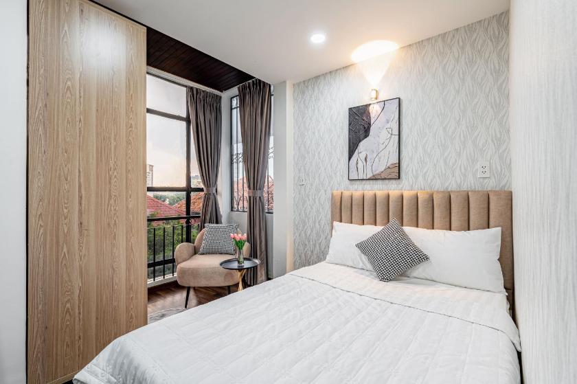 Phòng Deluxe Giường Đôi Có Ban Công