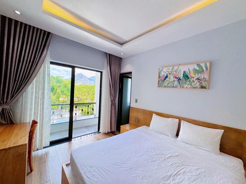 Phòng Có Giường Cỡ King Với Ban Công