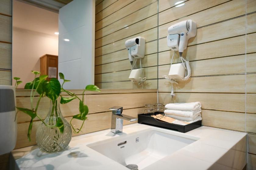 Phòng Deluxe 4 Người