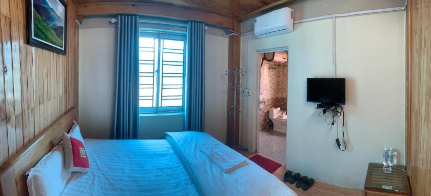 Phòng Deluxe (2 Người lớn + 1 Trẻ em)