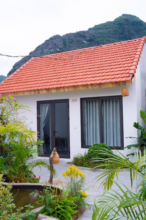 Phòng Giường Đôi Nhìn Ra Vườn