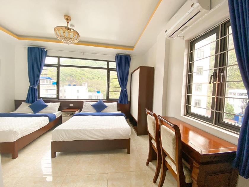 Suite Gia Đình Deluxe