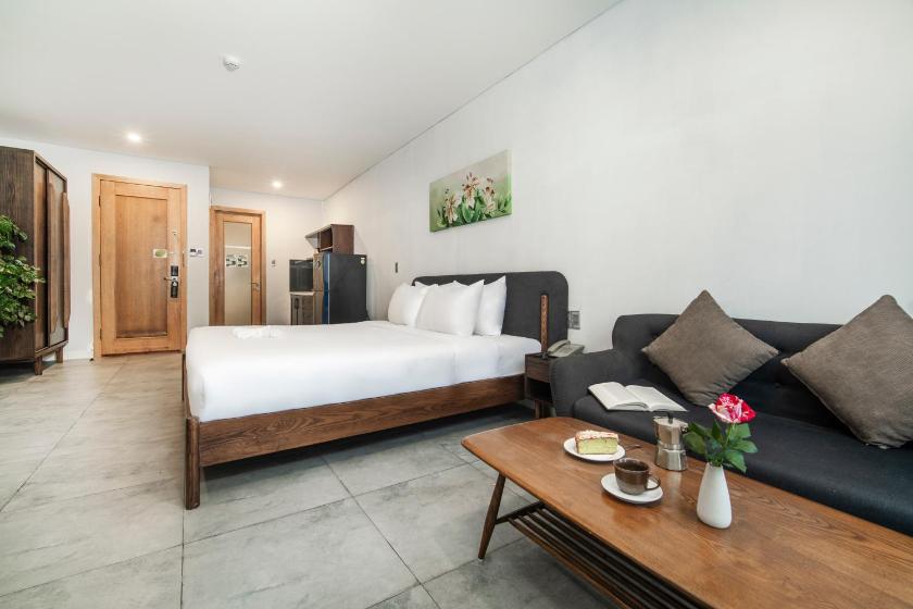 Studio Có Ban Công