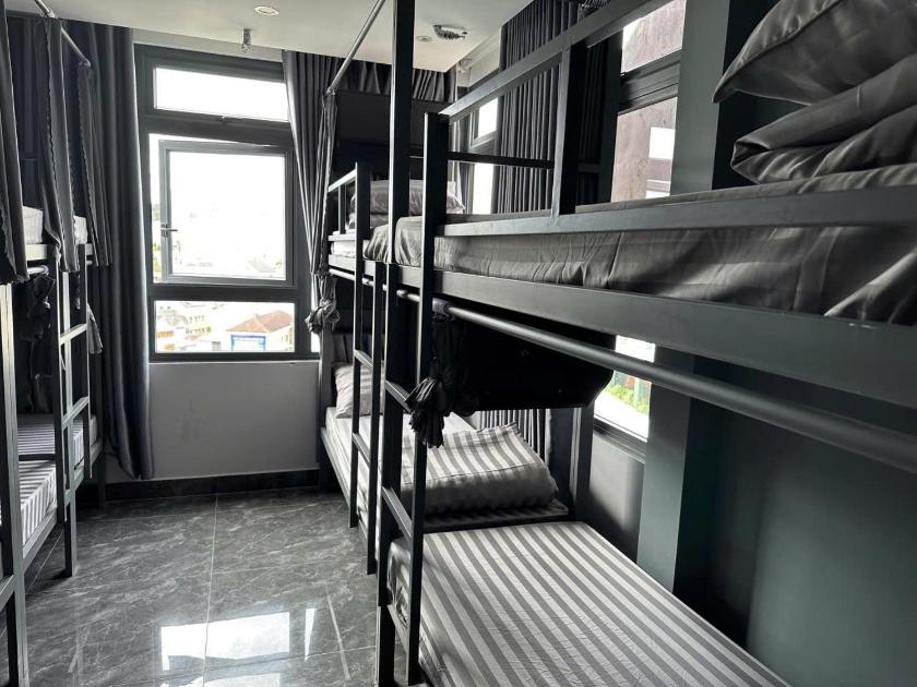 Phòng Ngủ Tập Thể Cho Cả Nam Và Nữ