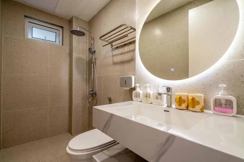 Phòng Giường Đôi Có Ban Công