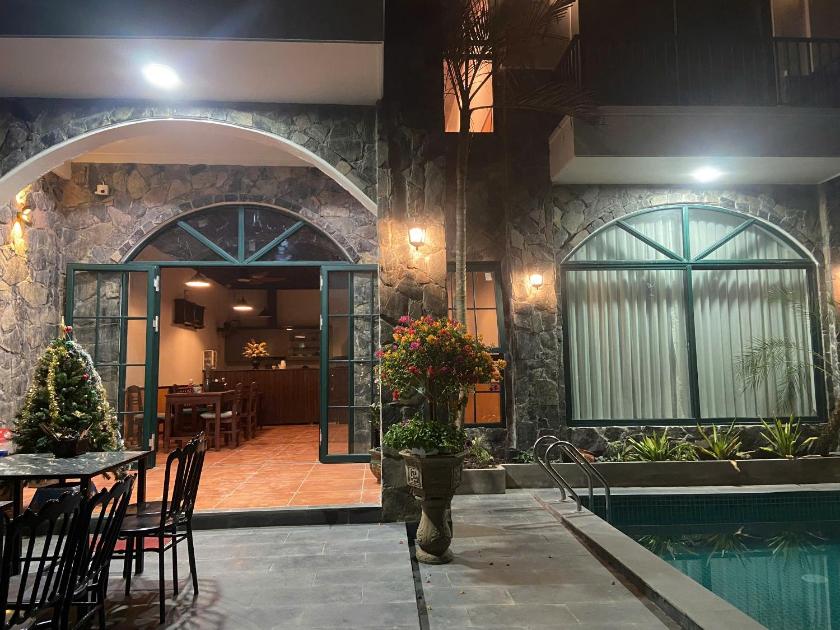 Phòng Giường Đôi Nhìn Ra Núi Phòng Giường Đôi Nhìn Ra Núi