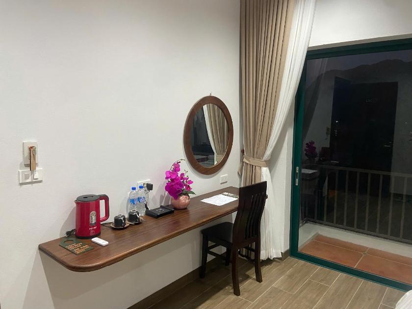 Phòng Giường Đôi Nhìn Ra Núi Phòng Giường Đôi Nhìn Ra Núi