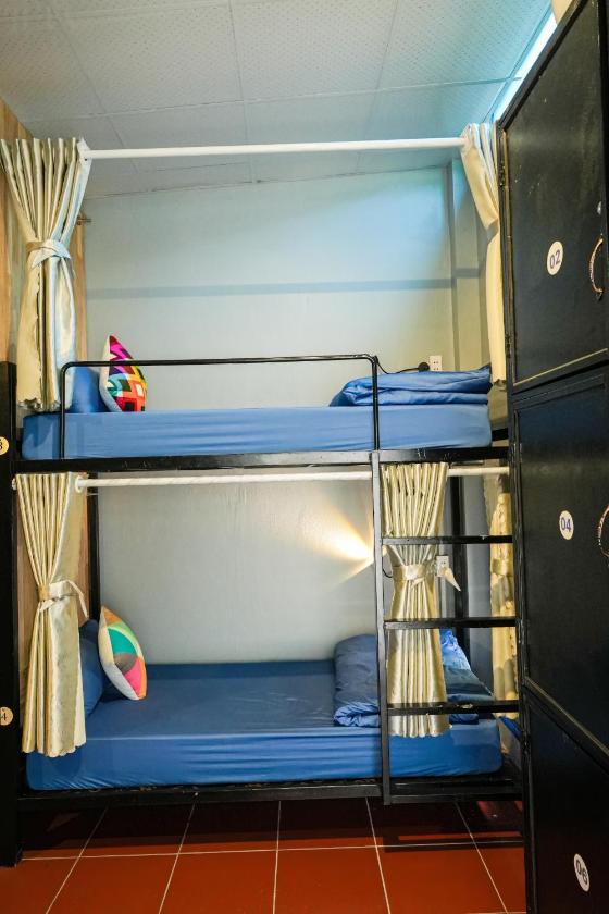 Giường trong Phòng ngủ tập thể 4 người