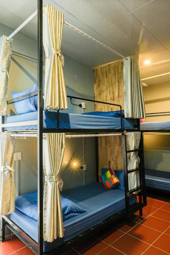 Giường trong Phòng ngủ tập thể 4 người