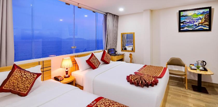 Phòng Deluxe 3 Người Nhìn Ra Biển