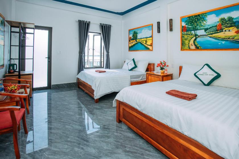 Phòng Giường Đôi/2 Giường Đơn Nhìn Ra Núi