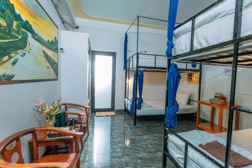 Giường trong Phòng ngủ tập thể cả Nam và Nữ 4 Người