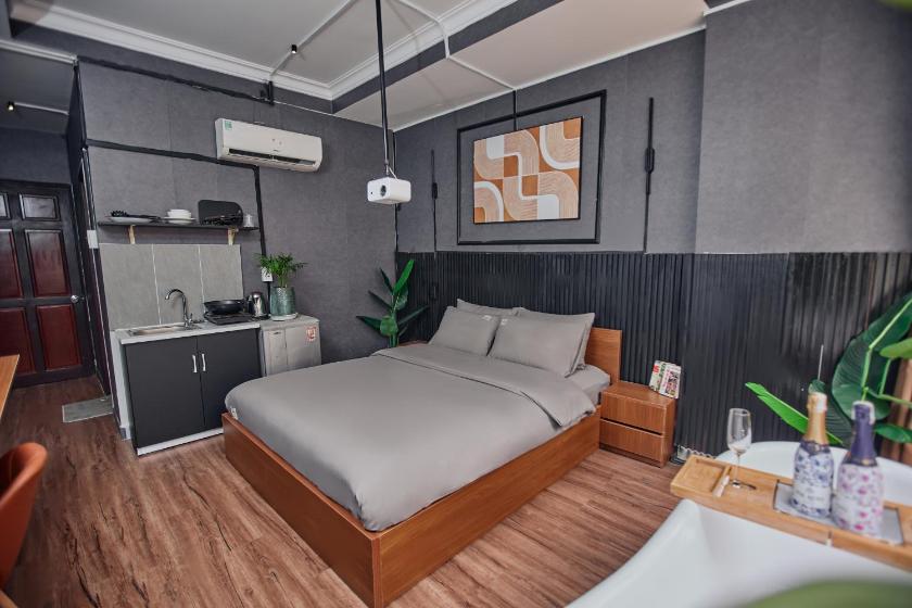 Studio Deluxe Có Giường Cỡ Queen 