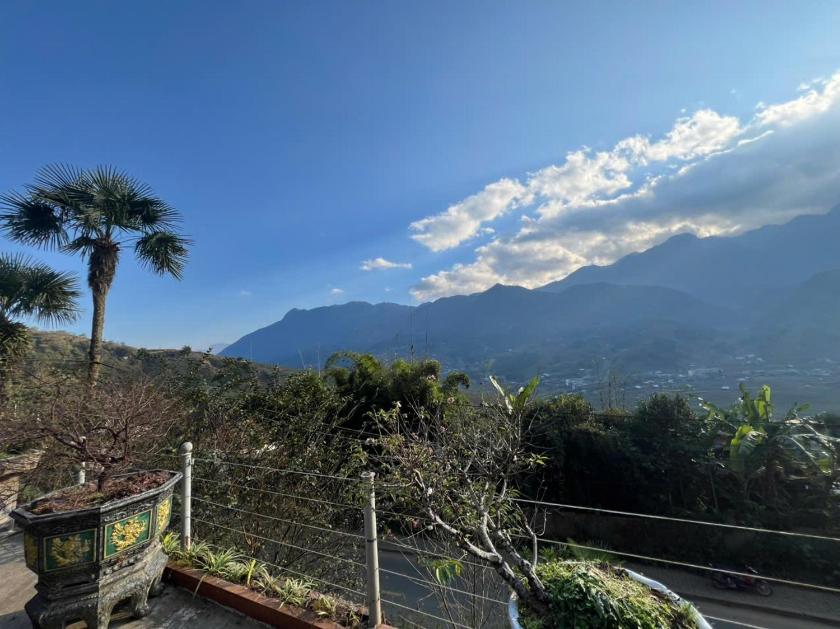 Suite Junior Nhìn Ra Cảnh Núi Non