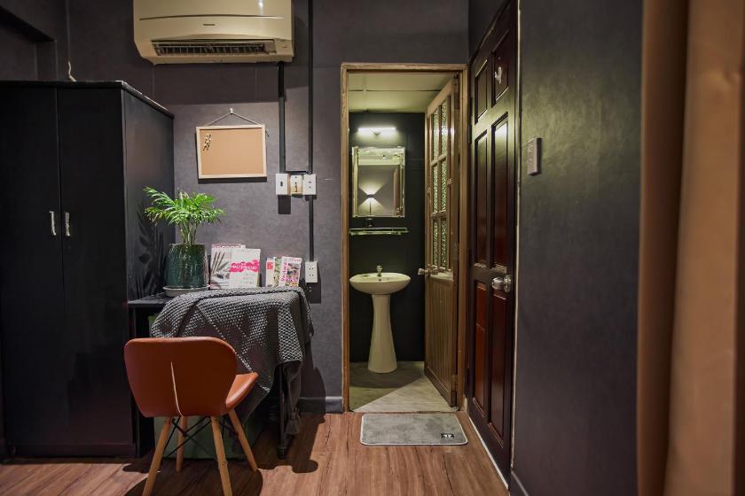 Phòng Giường Đôi Hạng Bình Dân