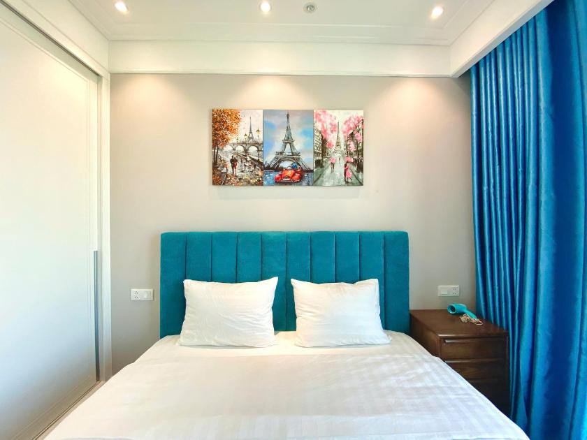 Two-Bedroom Deluxe Apartment with Harbour View