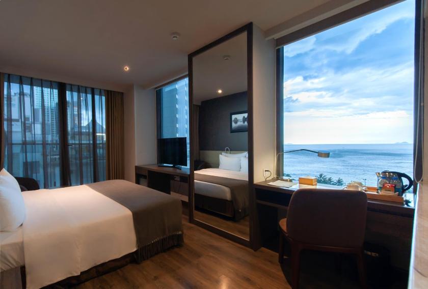 Phòng Deluxe Giường Đôi Nhìn Ra Biển
