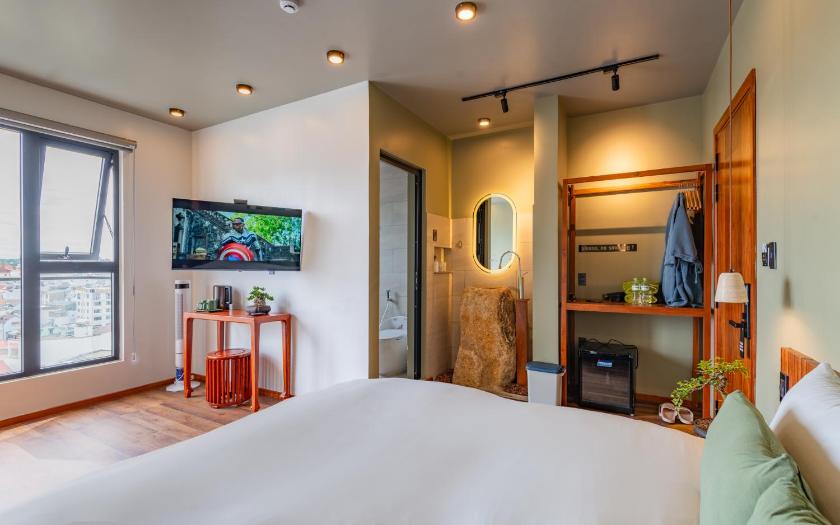 Phòng Deluxe Giường Đôi Có Ban Công Phòng Deluxe Giường Đôi Có Ban Công