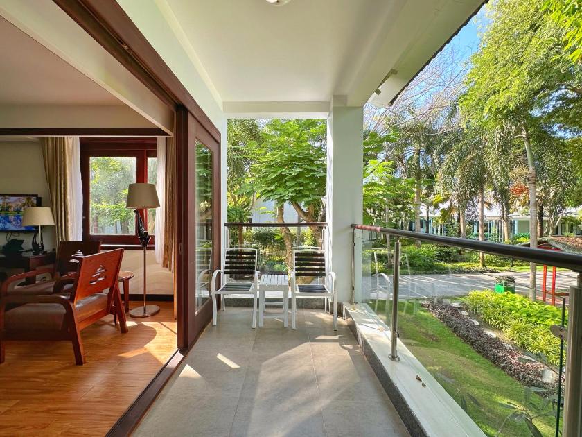Phòng Deluxe Giường Đôi Nhìn Ra Vườn