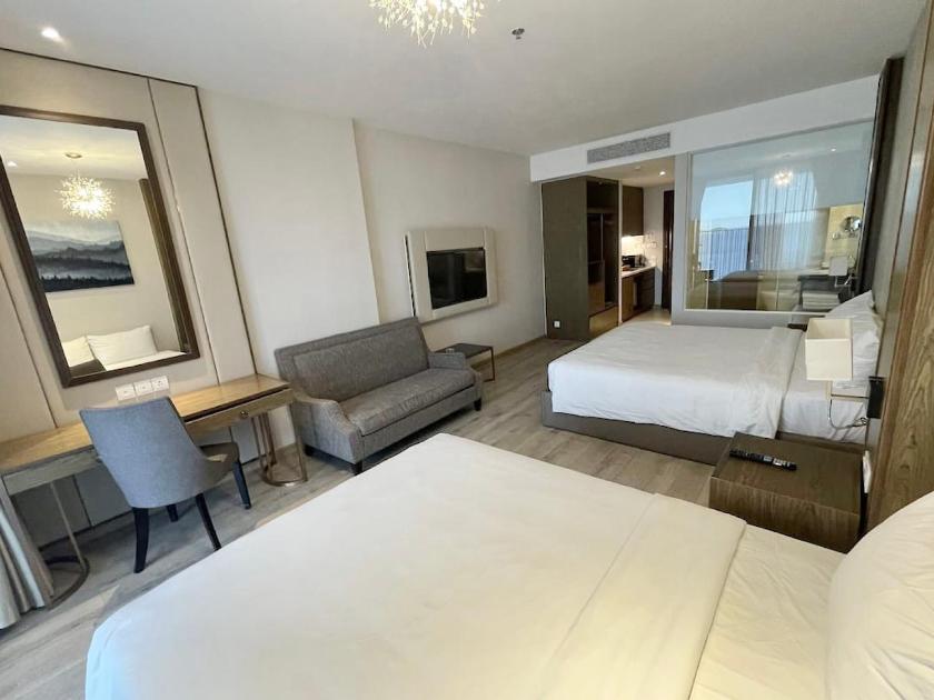 Phòng 4 Người Có Ban Công