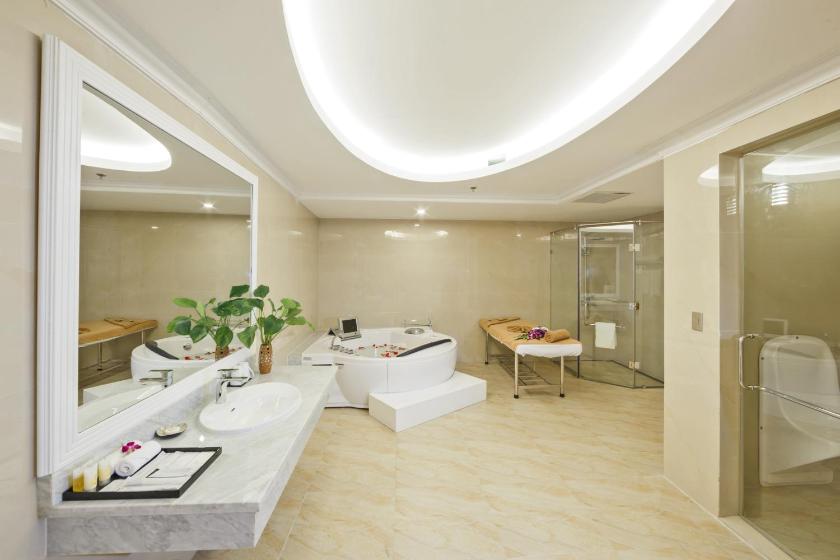 Suite Deluxe Có Giường Cỡ Queen